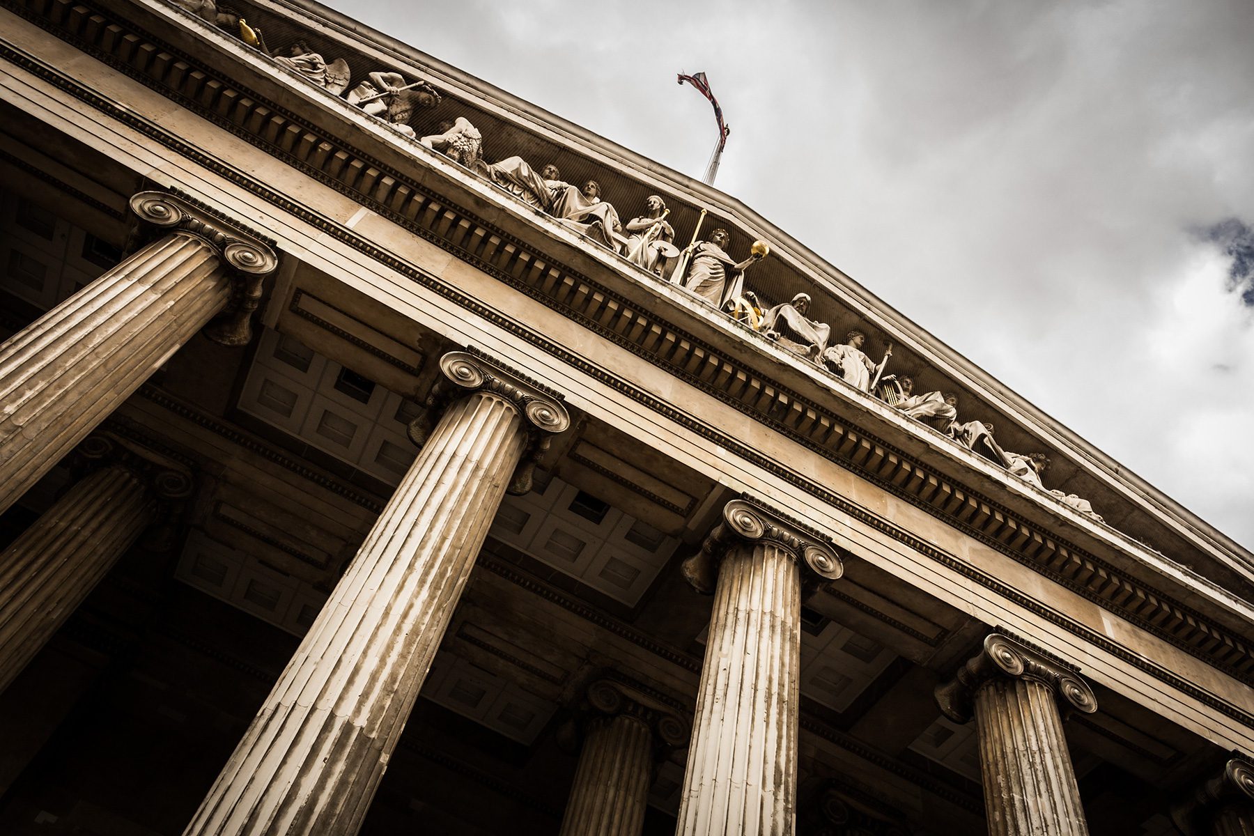 blog-1 Image of a court building